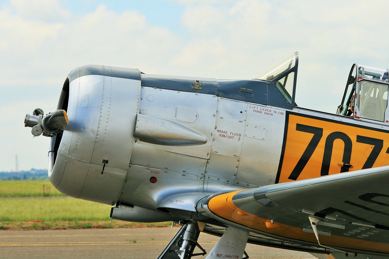 fixed-wing-316707_1280 fixed-wing-316707_1280